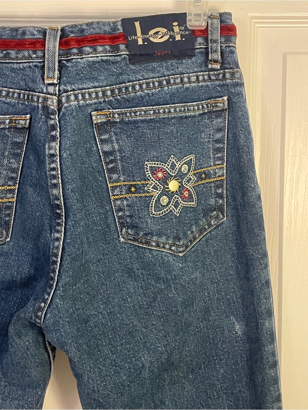 Lee High-Rise Blue Denim Jeans with Embroidered Pocket